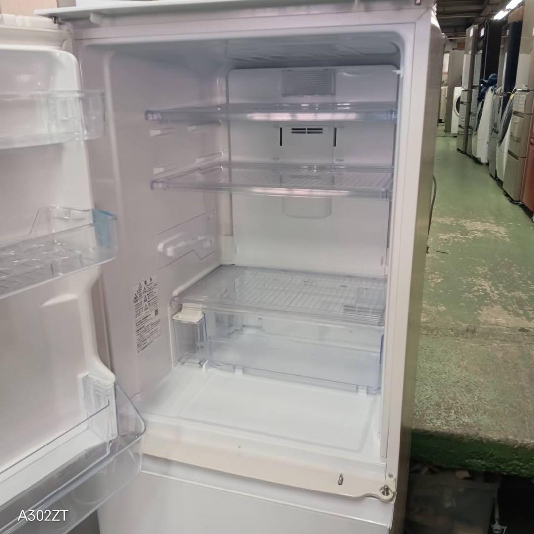 447 シャープ　どっちもドア　大型冷蔵庫　300L強　小型　家庭用　自動製氷