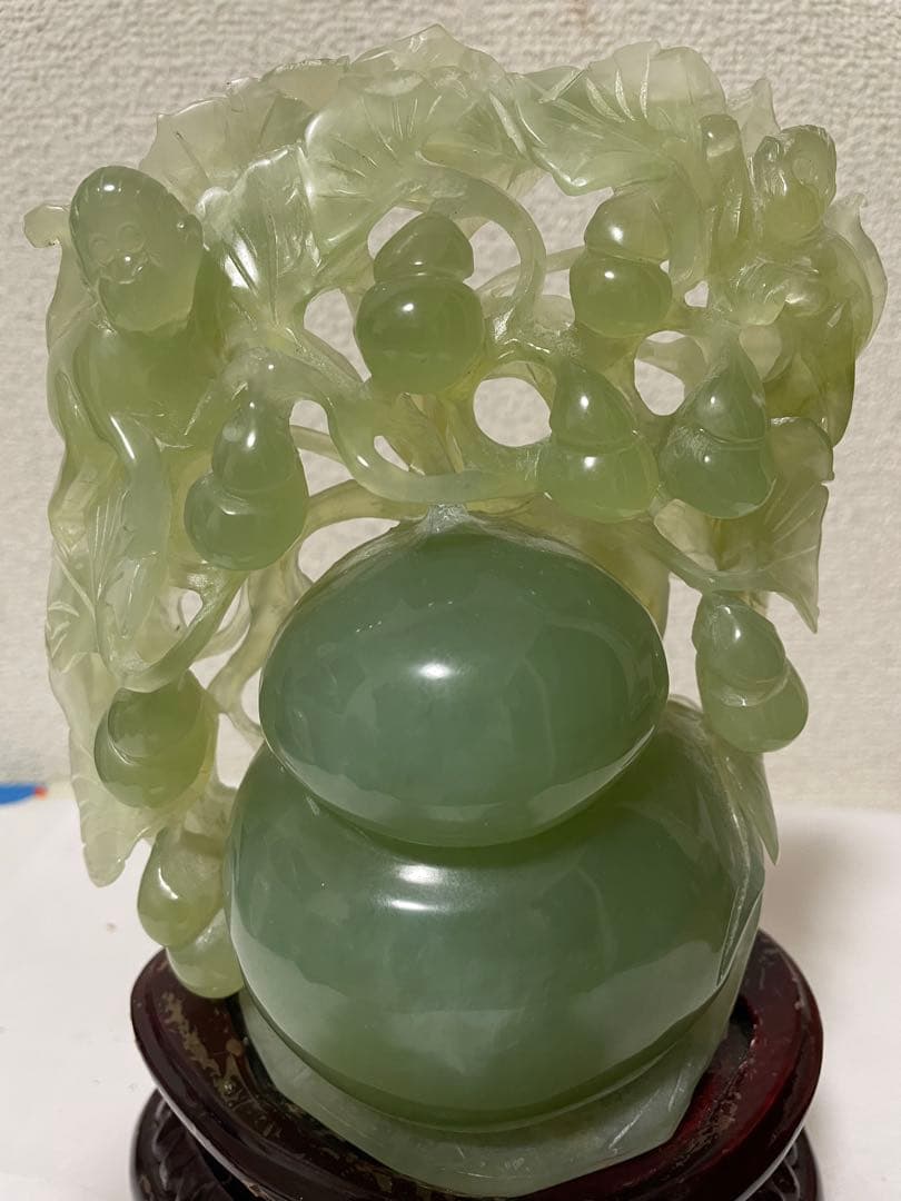 天然石　綠石彫刻瓢箪　置物彫刻 木製台座付き