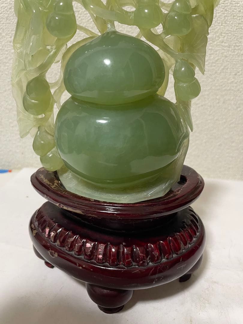 天然石　綠石彫刻瓢箪　置物彫刻 木製台座付き