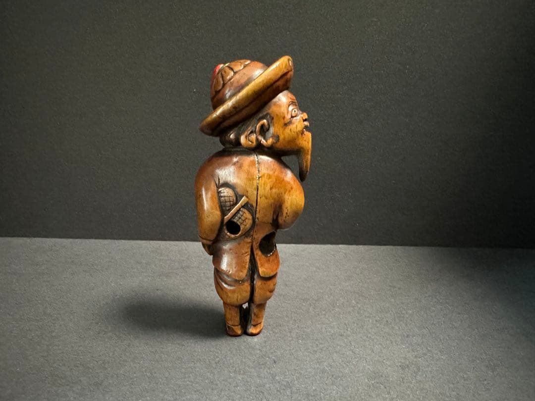 【根付(netsuke)】人物の根付　木製　江戸時代