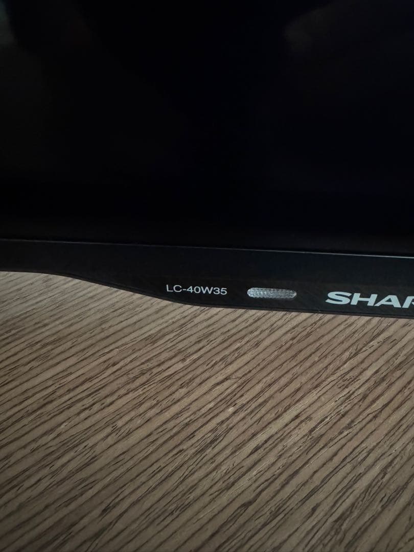 HIROTSHARP AQUOS 40インチ液晶テレビ　LC-40W35