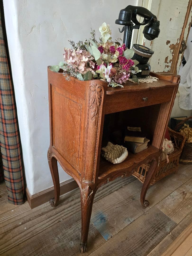 フランス　アンティーク　オーク　　ベッドサイドテーブル　家具