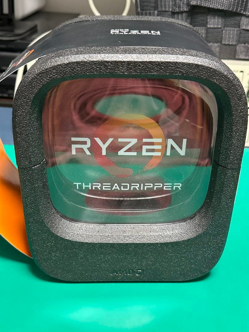 CPU AMD Ryzen Threadripper 1950x