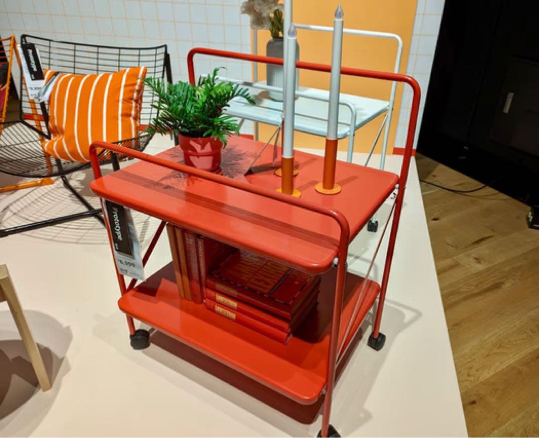 IKEA JARLASA イェルローサ サイドテーブル キャスター付き