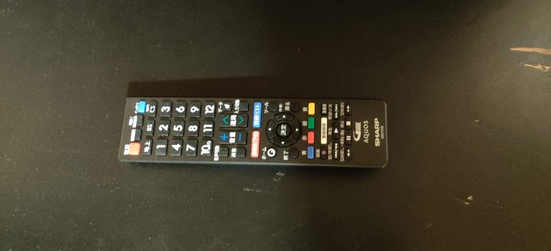 2024年製　SHARP 32インチ液晶テレビ 2T-C32DE-B