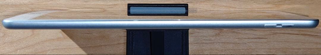 【限定割引】iPad 7世代 32GB logicoolキーボード付ケース付