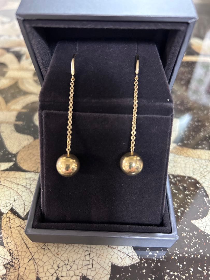 ティファニー　ハードウェアゴールド チェーン付きボールピアス　750YG