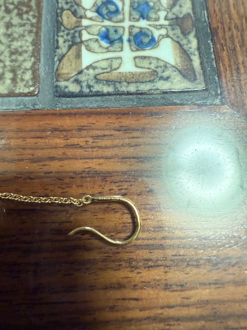 ティファニー　ハードウェアゴールド チェーン付きボールピアス　750YG