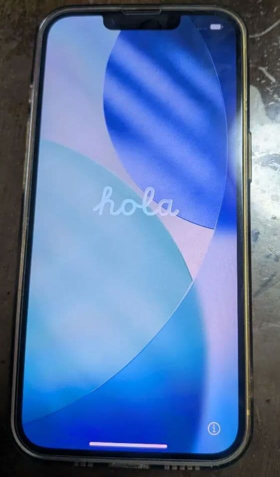 iPhone14 128GB バッテリー新品交換済