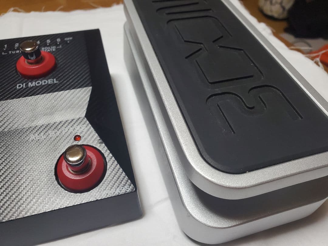 ZOOM B2 FOUR ベースエフェクター