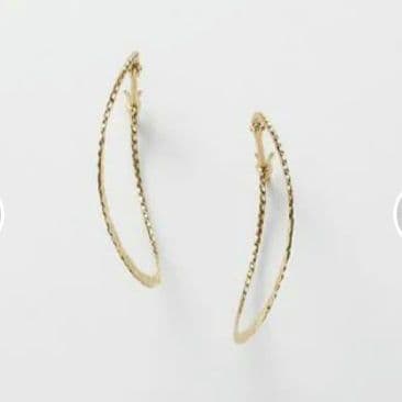 完売品　agete　アガット 10k　ひねりフープピアス　2.4cm