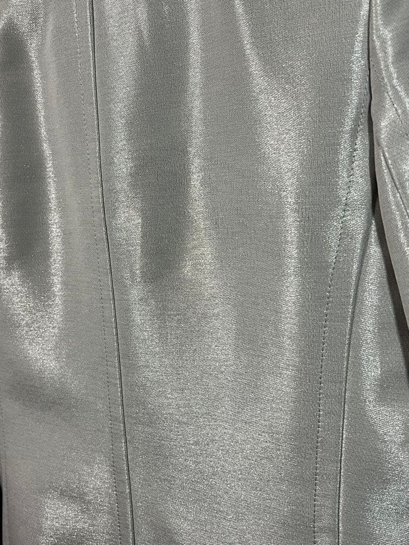 アクアスキュータム　光沢のあるチェスターコート サイズ10【11号相当】美麗品