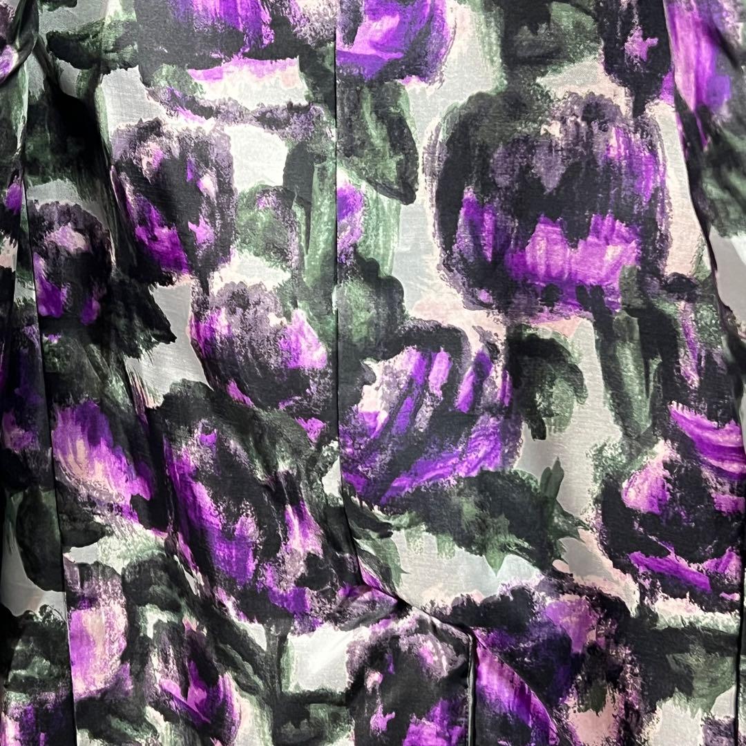 アクアスキュータム　光沢のあるチェスターコート サイズ10【11号相当】美麗品