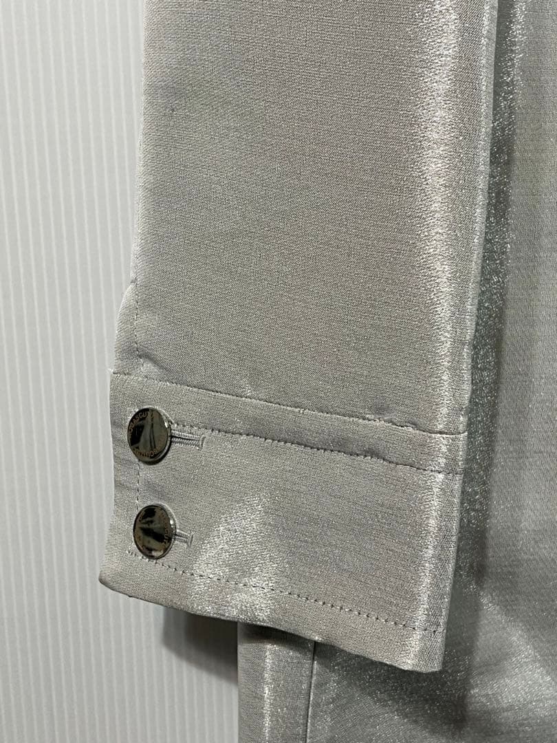 アクアスキュータム　光沢のあるチェスターコート サイズ10【11号相当】美麗品