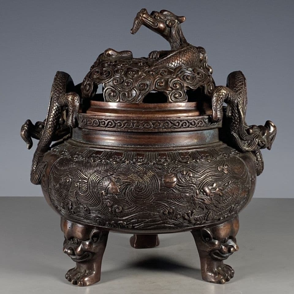 三足鼎 双耳九龍熏香炉 彫刻 置物 開運 金運 風水 工芸品 美術品