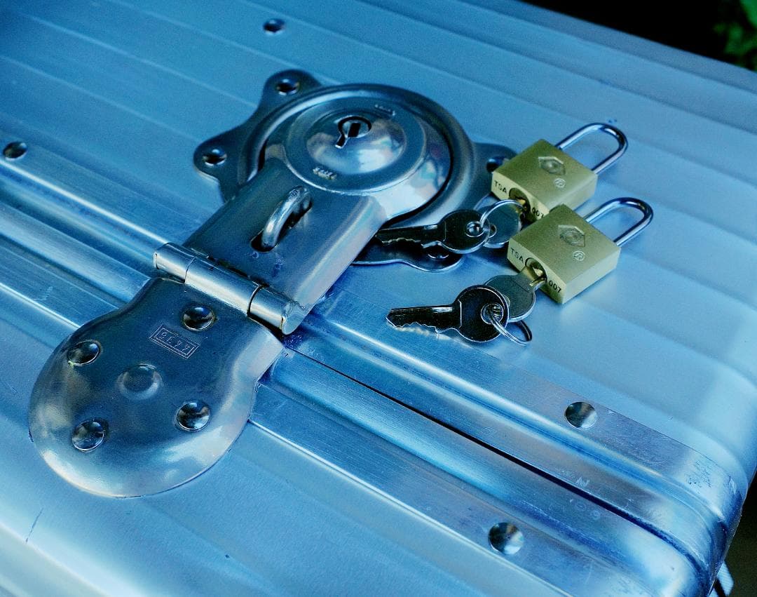 リモワ '70 レトロ アルミ スーツケース 2輪【稀少】XL 104L