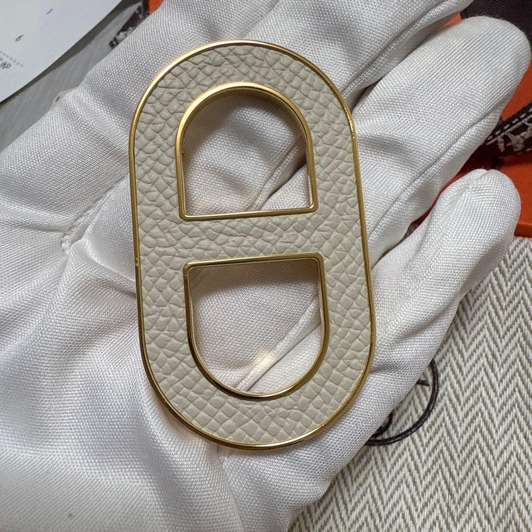 新品未使用エルメス　ブローチ　バッジ　シェーヌダンクル