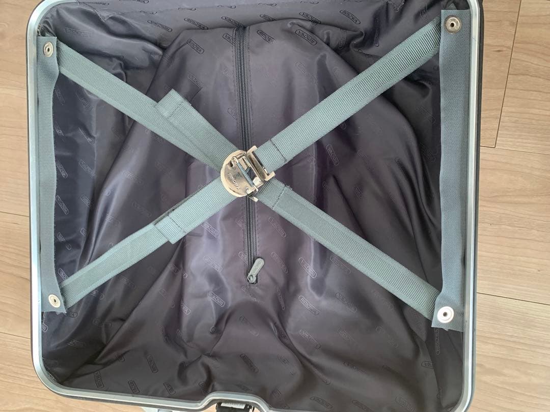 RIMOWA キャリーケース　機内持ち込み可