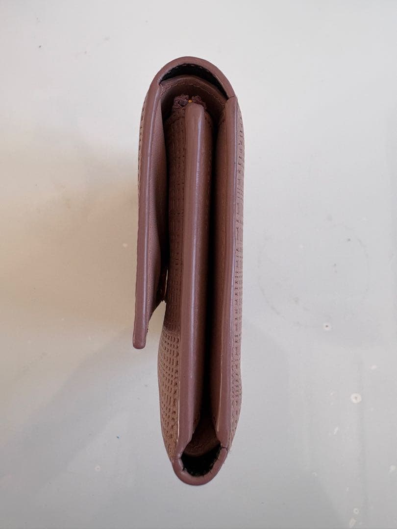 【1/9〜1/12値下げ】LOEWE ピンクベージュ 三つ折り財布