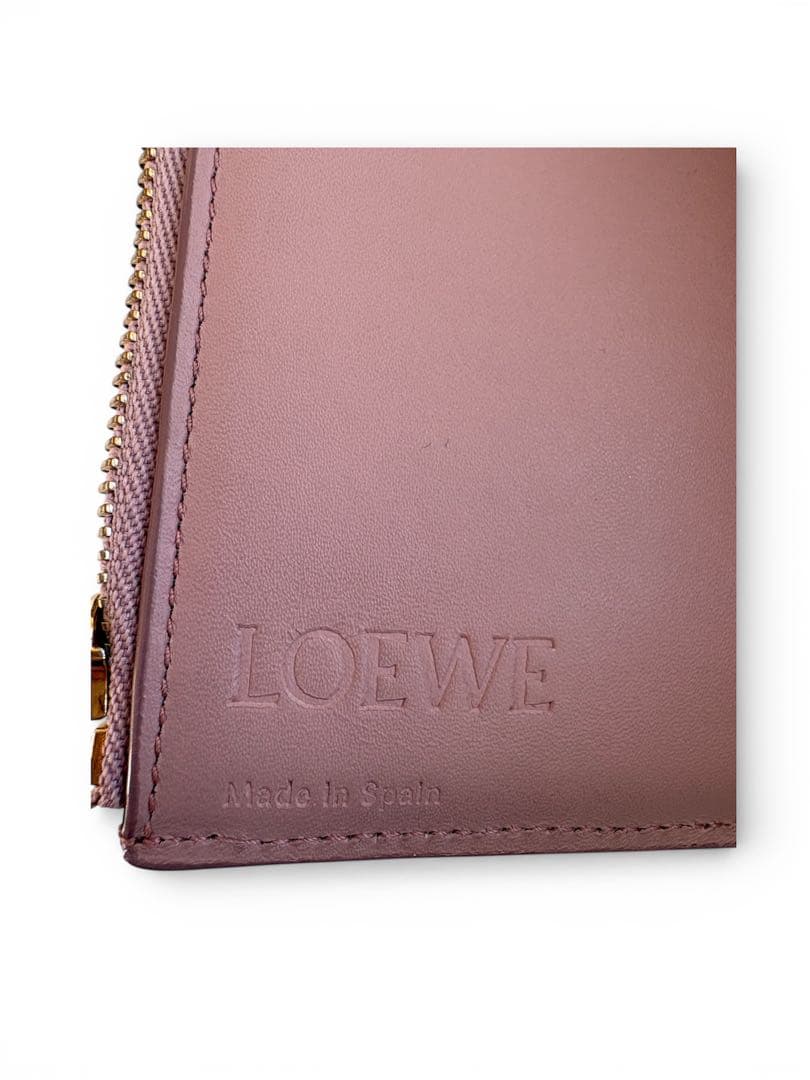 【1/9〜1/12値下げ】LOEWE ピンクベージュ 三つ折り財布