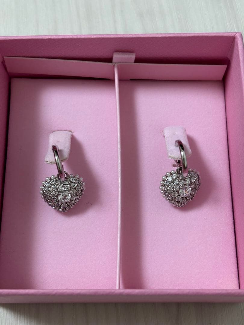 スワロフスキー　IDYLLIA パール　ホワイト　ハート　ピアス