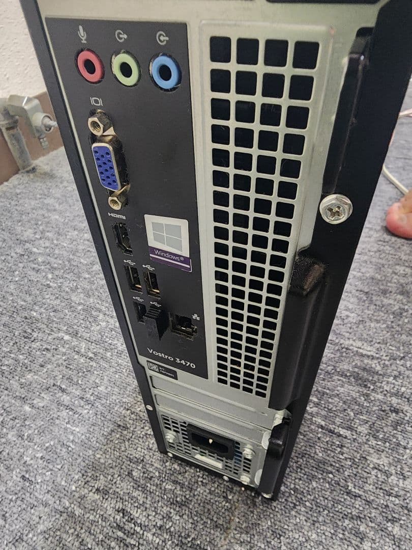 DELL vostro 3740 第8世代 i3-8100/8GB/SSDHDD