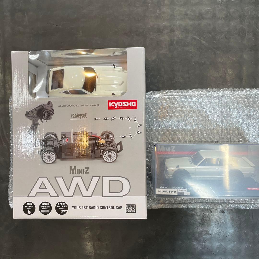 ミニッツ AWD 日産　フェアレディ 240ZG ホワイト　と　2000GT-R