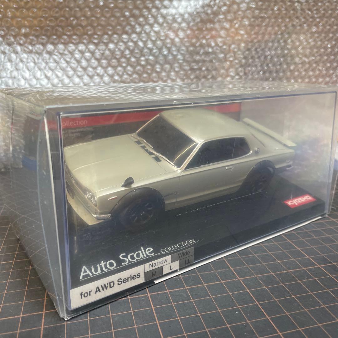 ミニッツ AWD 日産　フェアレディ 240ZG ホワイト　と　2000GT-R