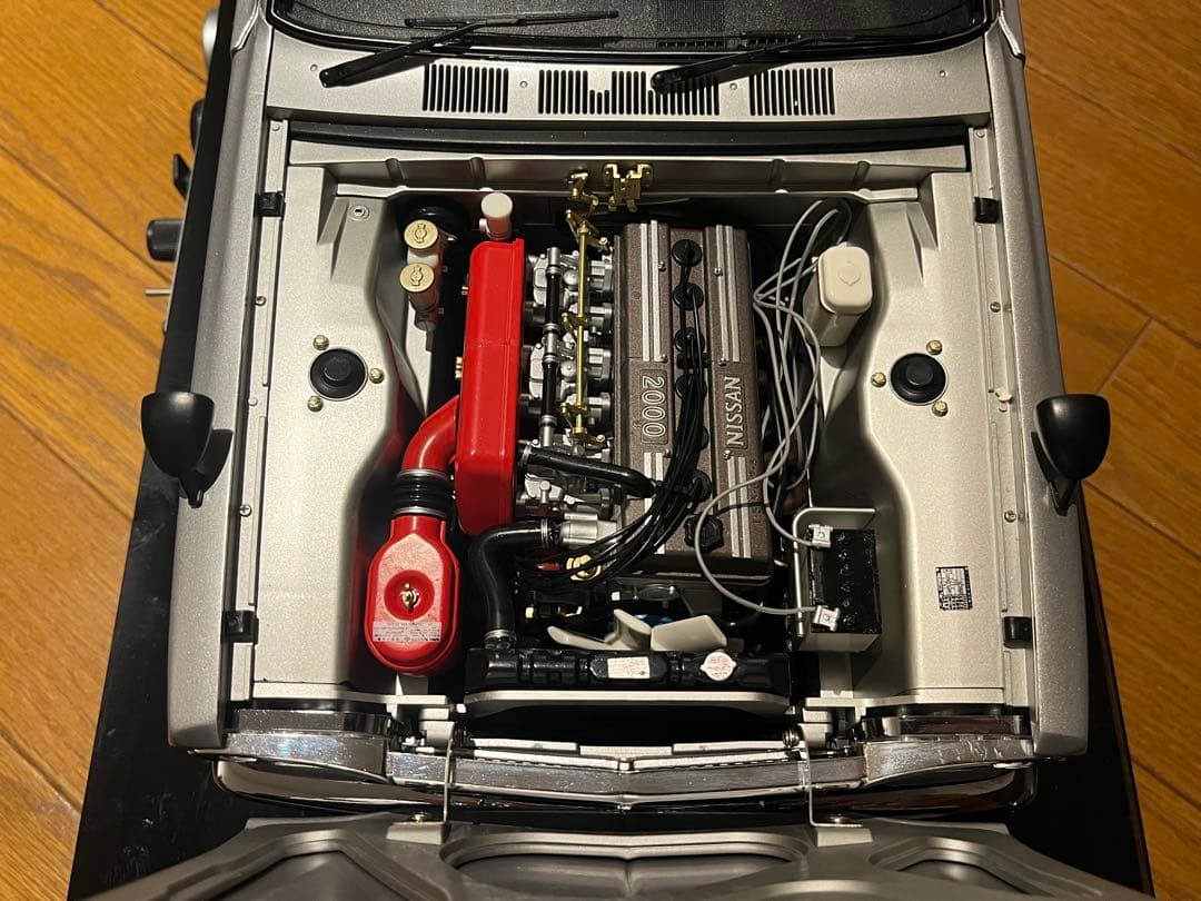 日産　スカイライン　２０００　ＧＴ－Ｒ　オートアート　ハコスカ　シルバー　１／８