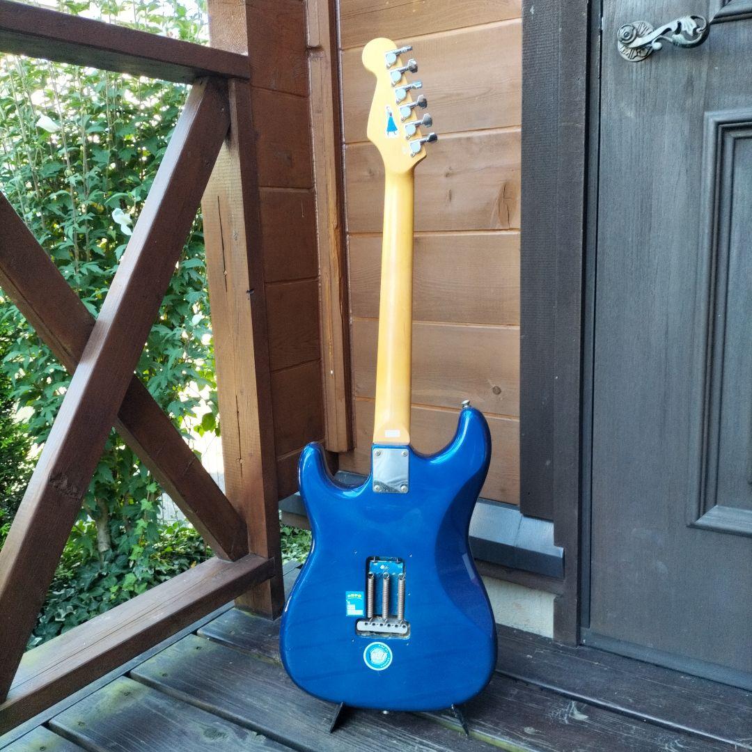 フェンダーではありませんトミ-スミスかと