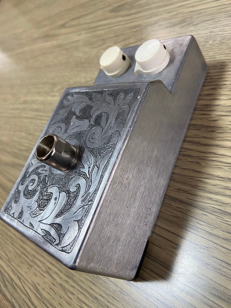 エングレーブ模様 ギターエフェクターケース