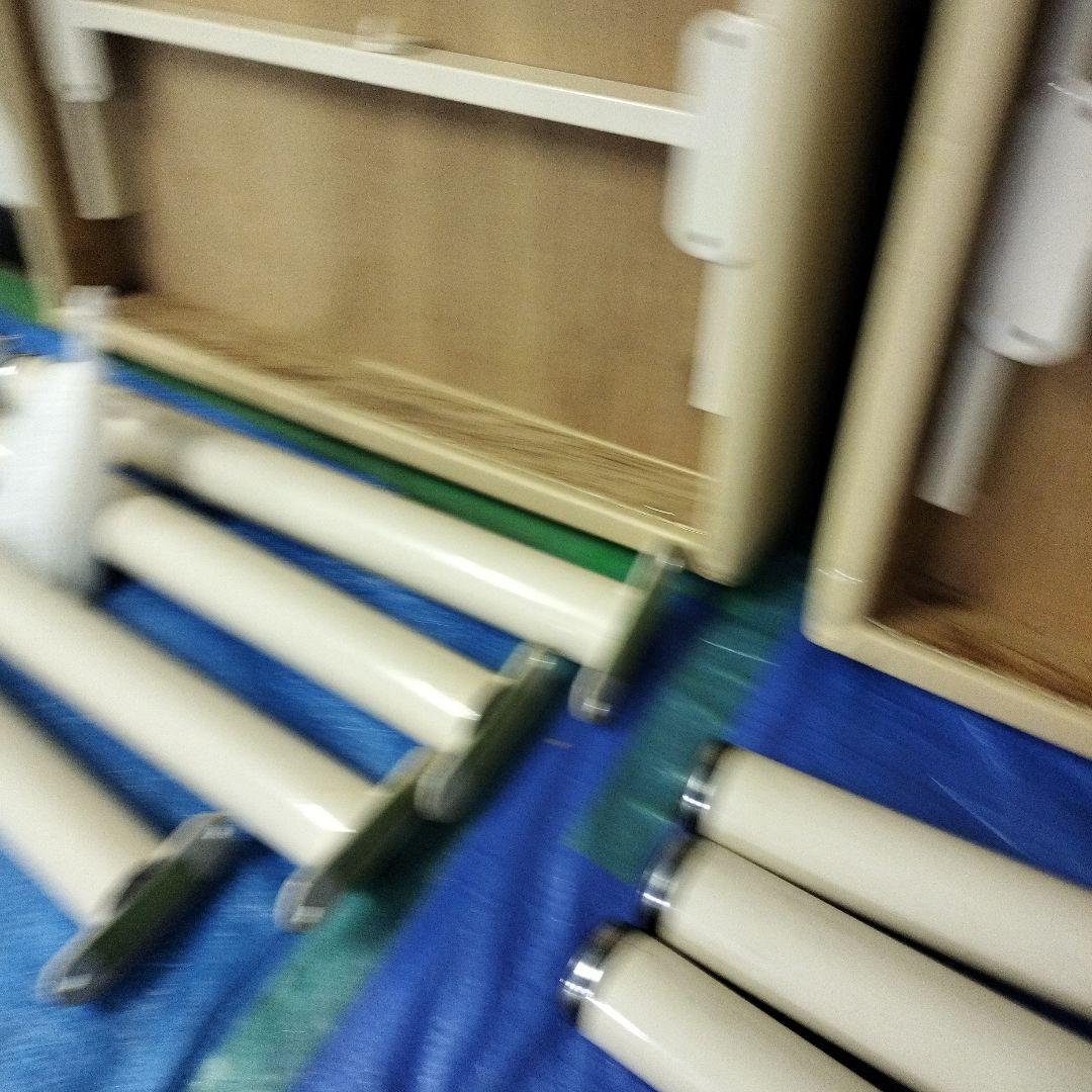 Takadaマッサージベッド施術・エステベッド（脚４本外し同梱・脚本体に錆有り）