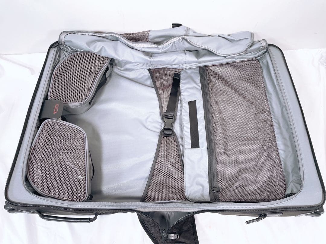 【良品】 TUMI トゥミ ガーメントキャリー 4ウィール 22038D2