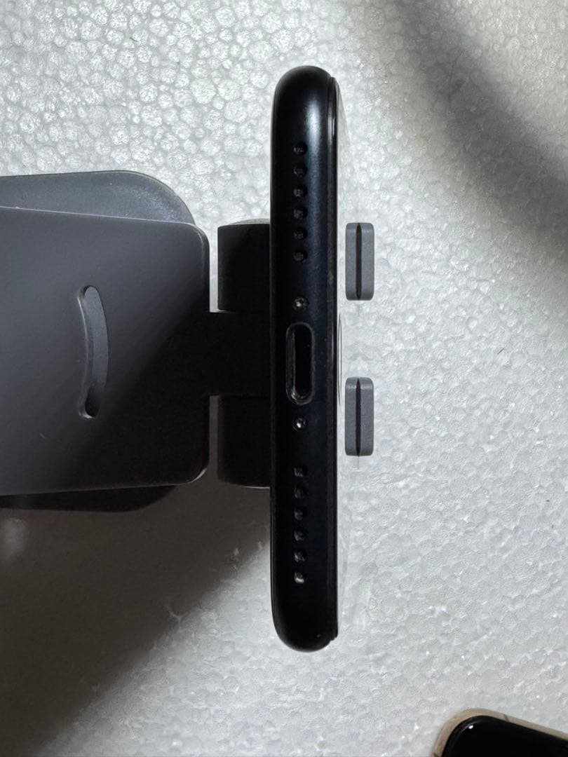 iPhone SE 第3世代 128GB ミッドナイトSIMフリー