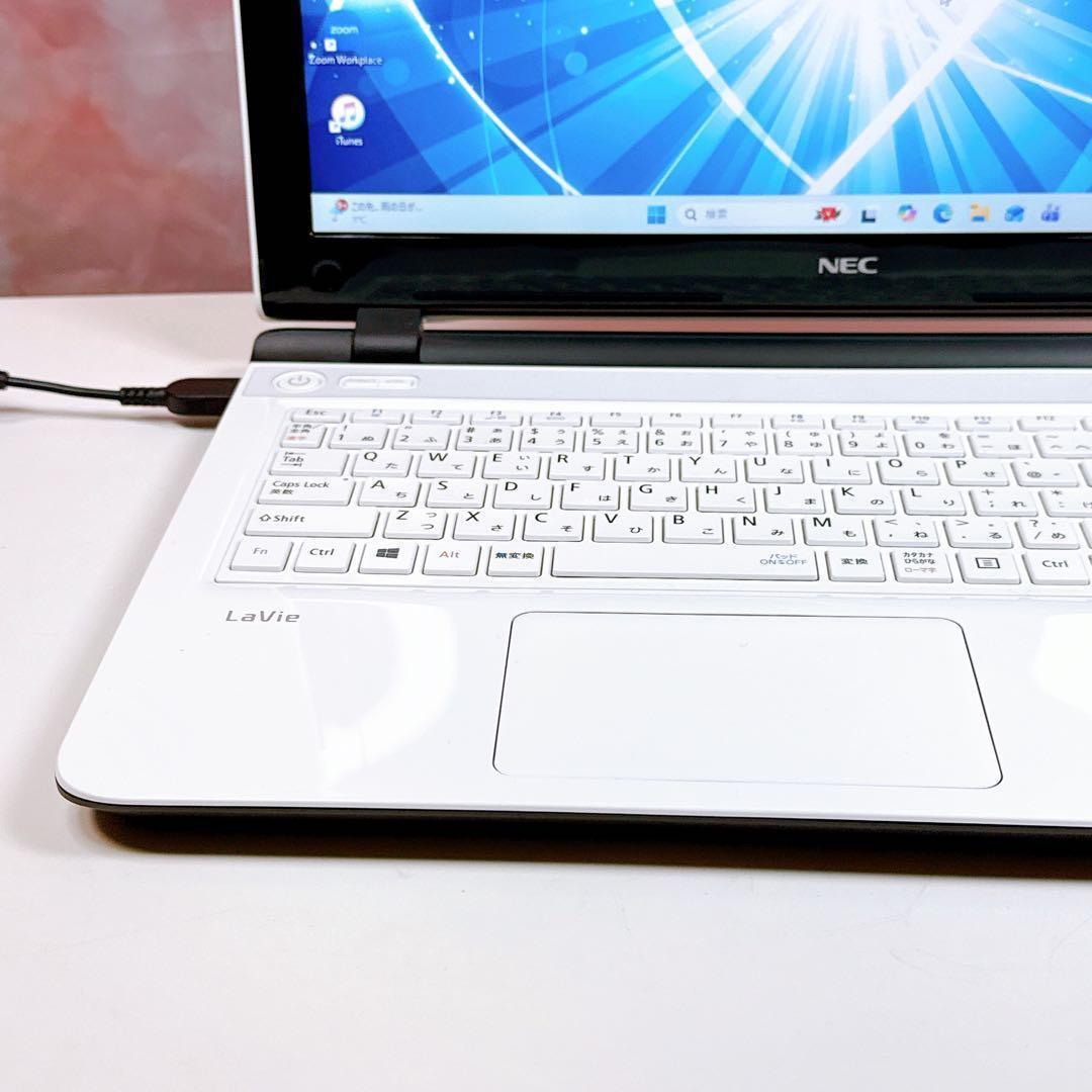 新品爆速SSD✨ノートパソコン✨windows11✨カメラ✨オフィス✨薄型✨白