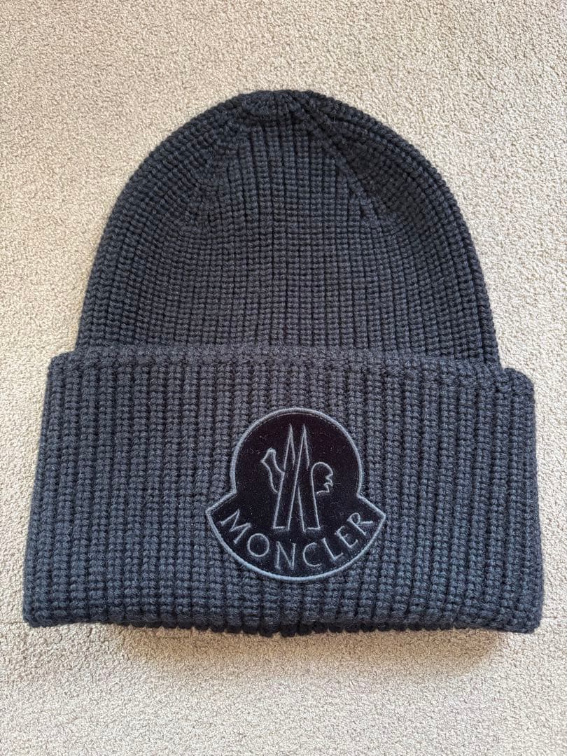 MONCLER モンクレール ニット帽　ビーニー　ニットキャップ　ビッグワッペン