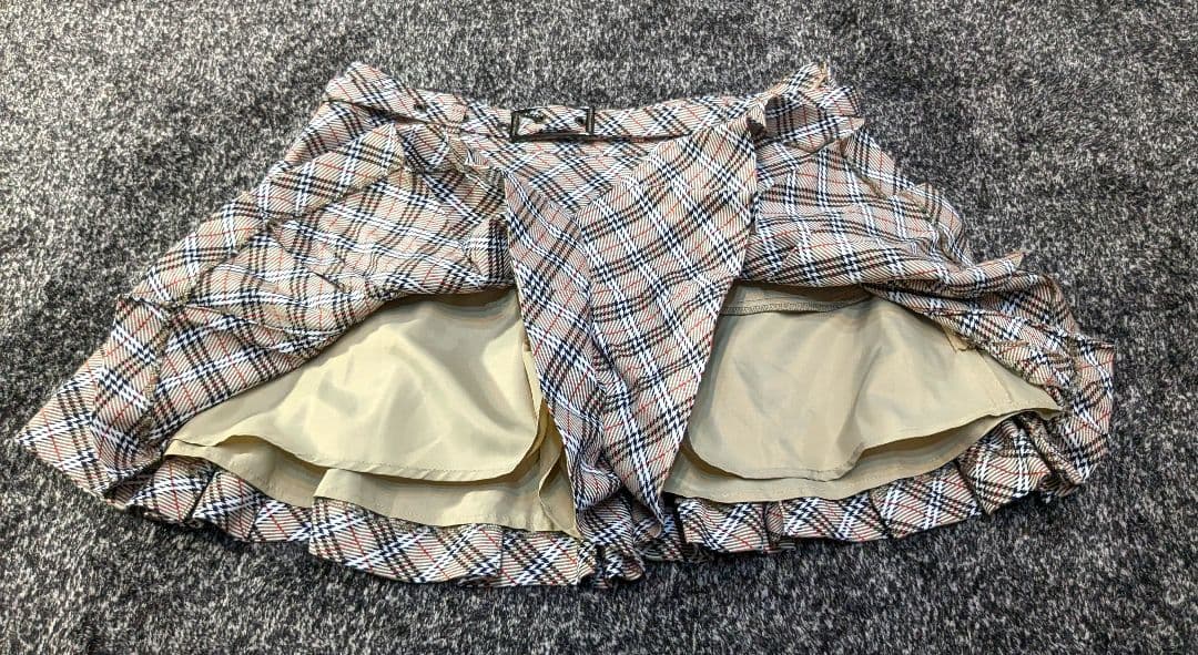 バーバリー　ノバチェック　キュロット　プリーツミニスカート　ベルト　ホース刺繍