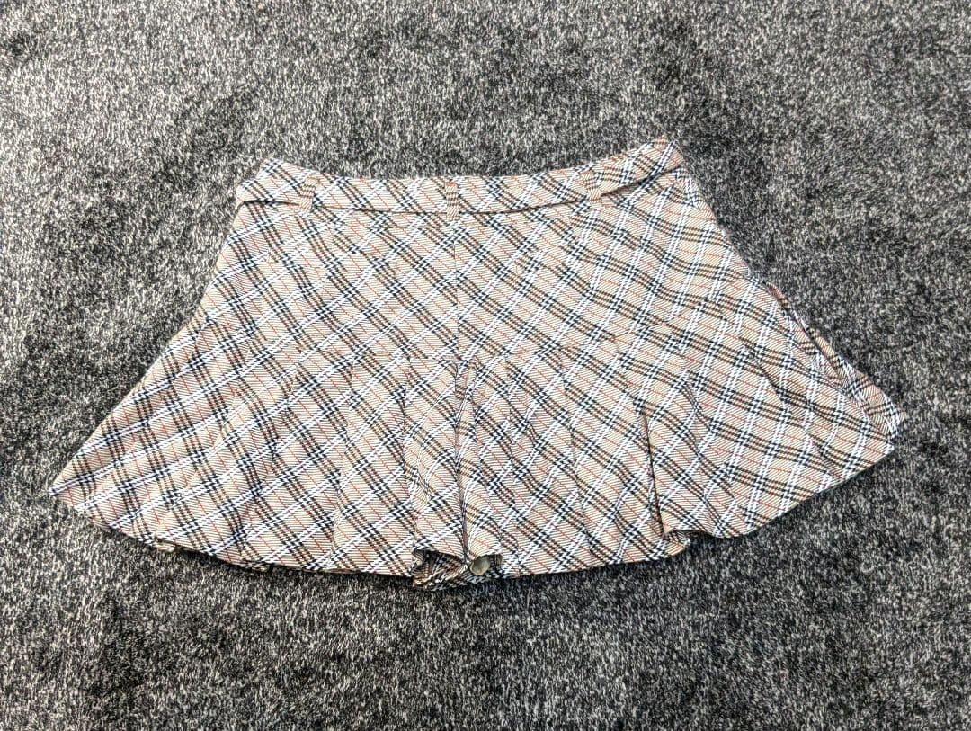 バーバリー　ノバチェック　キュロット　プリーツミニスカート　ベルト　ホース刺繍