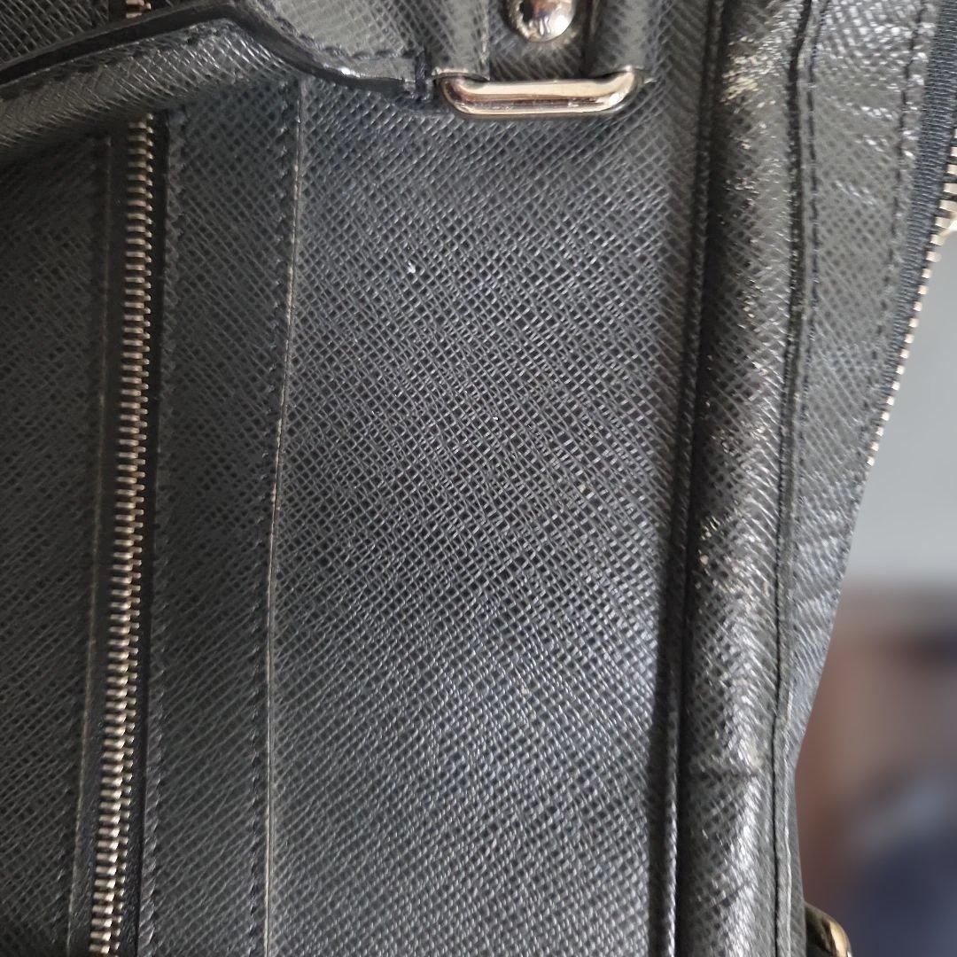 ブラックビジネスバッグ 合成皮革　ルイヴィトン