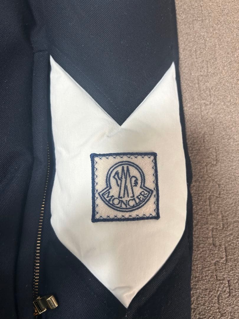 モンクレール MONCLER GAMME BLEU　ダウンベスト