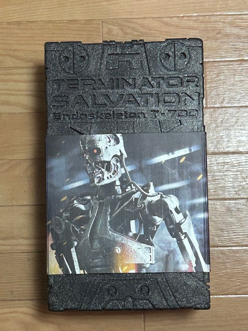 ムービー•マスターピース『ターミネーター４』T-700　MM094　1/6