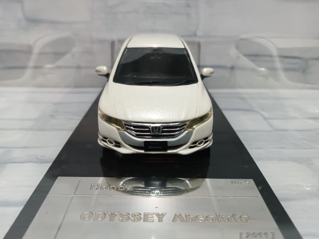 1/43 ホンダ　オデッセイ　RB3/RB4　アブソルート　ミニカー　ホワイト