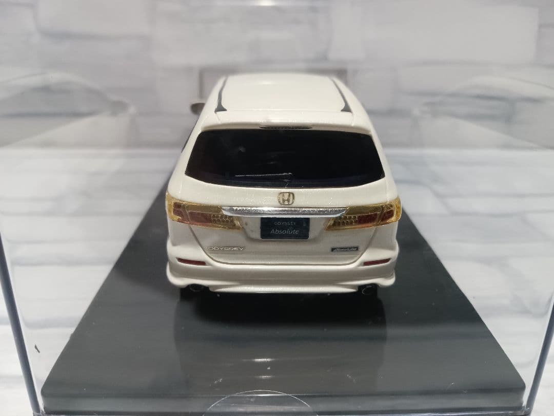 1/43 ホンダ　オデッセイ　RB3/RB4　アブソルート　ミニカー　ホワイト