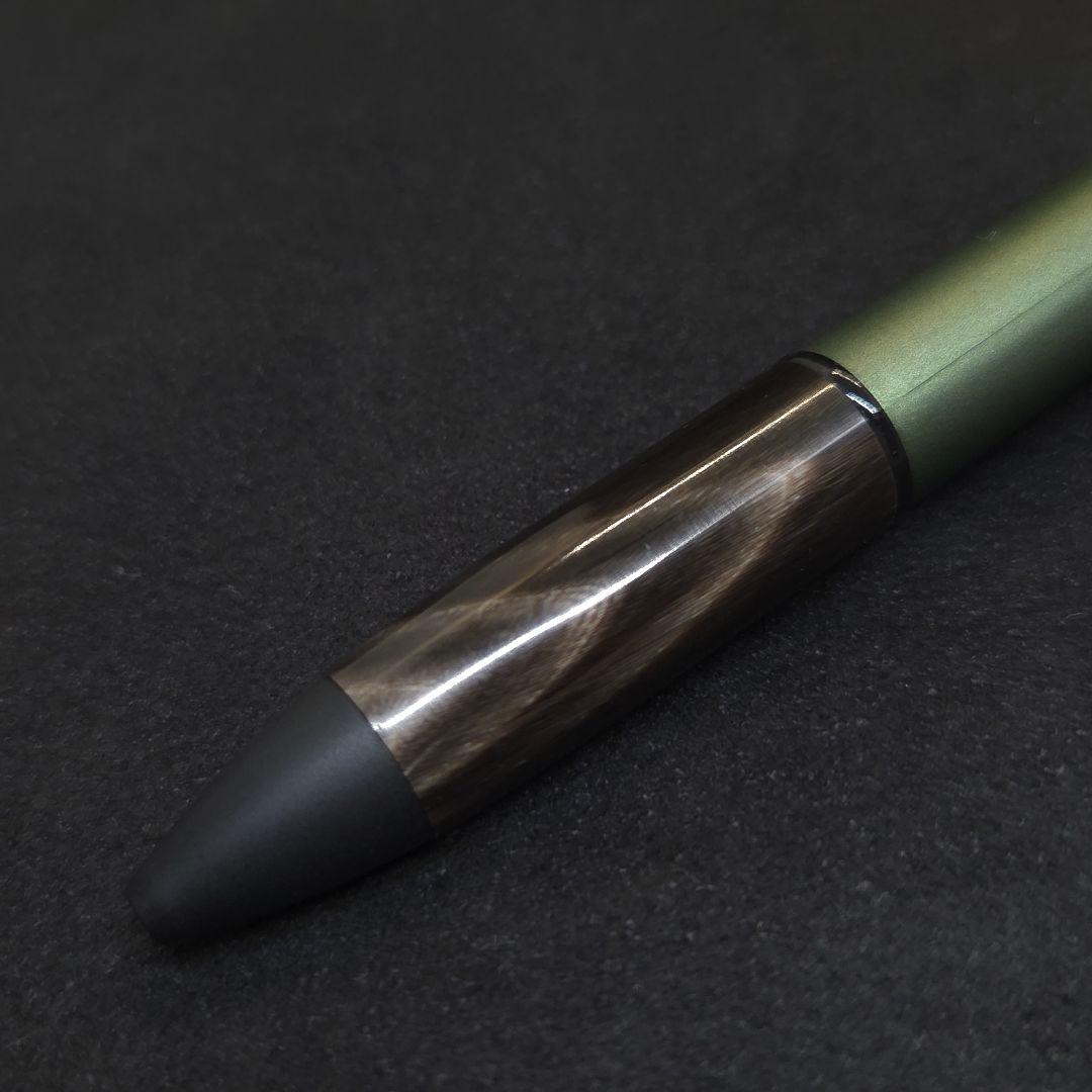 No.152ジェットストリームダークグリーン4&1カスタム水牛の角芯持ち仕様