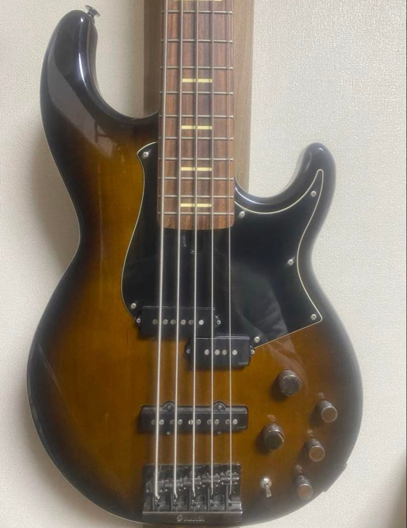 Yamaha 5弦　ベース