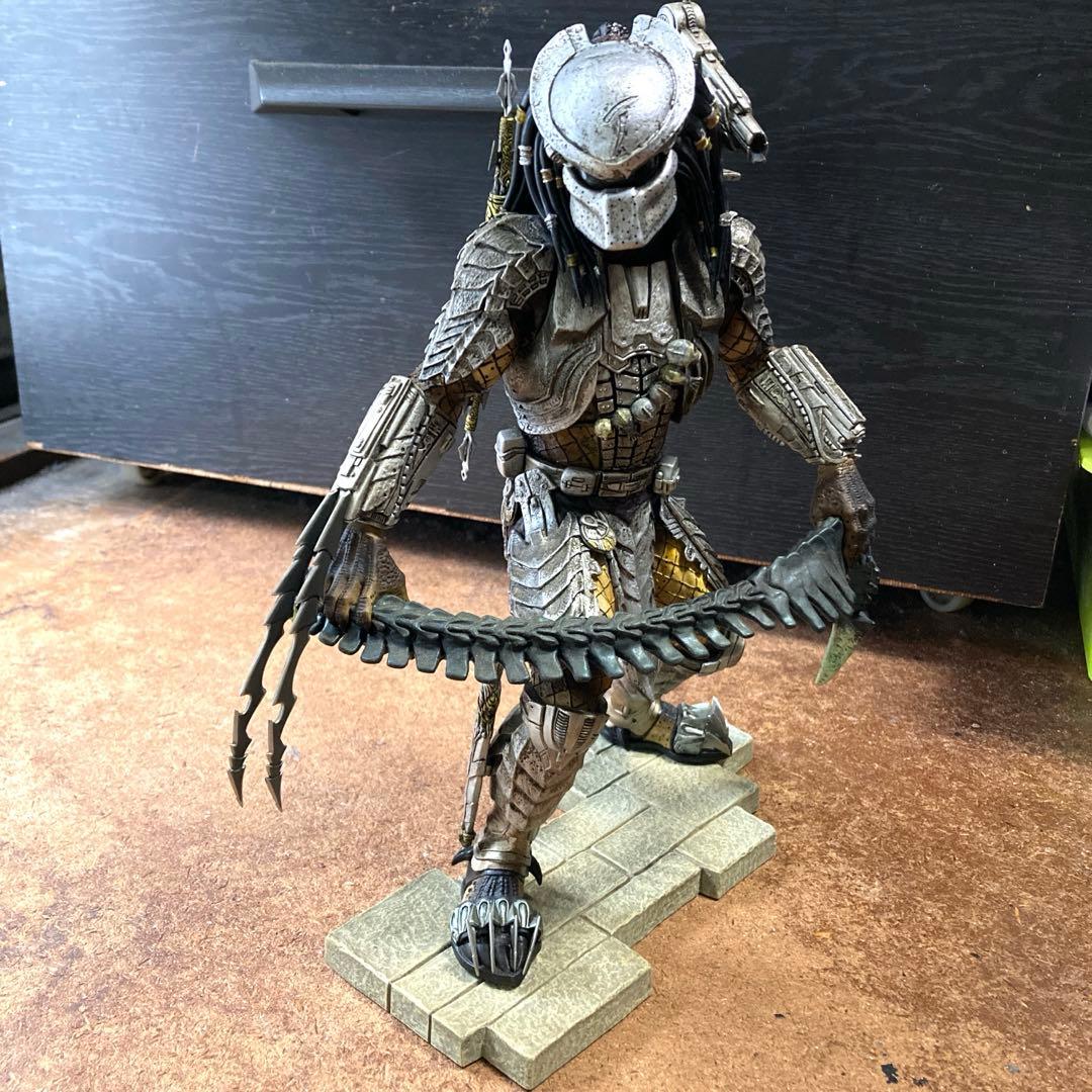 プレデターフィギュア　　スカー・プレデター