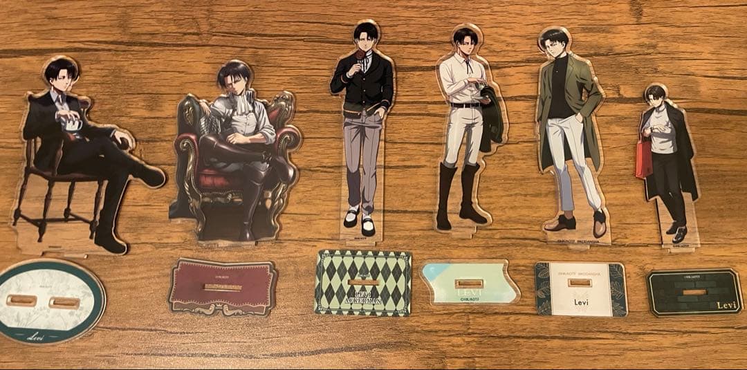 【進撃の巨人】リヴァイ アクリルスタンド