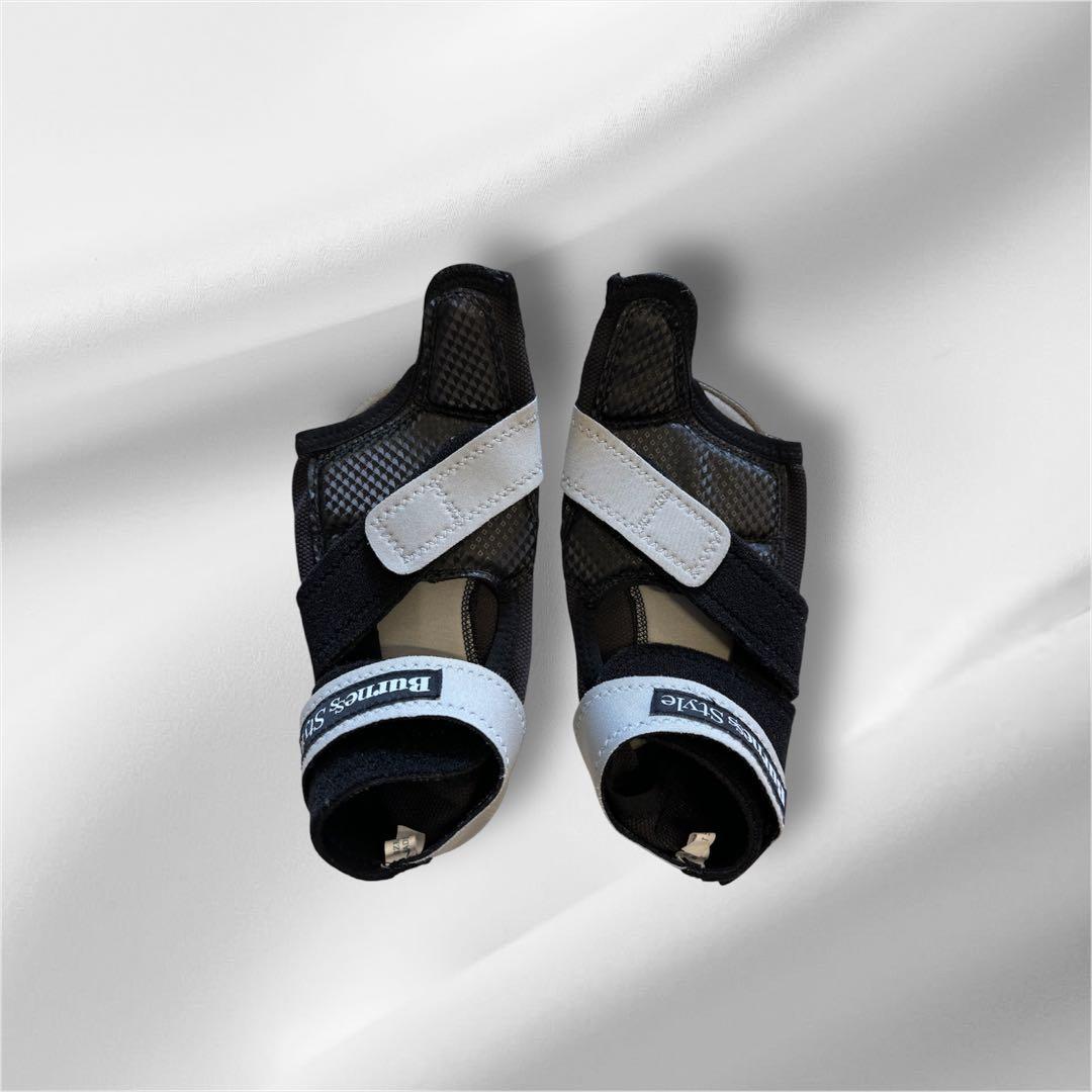 【美品】ボクシンググローブ　シューズ　バーネススタイル　Sサイズ　ホワイト