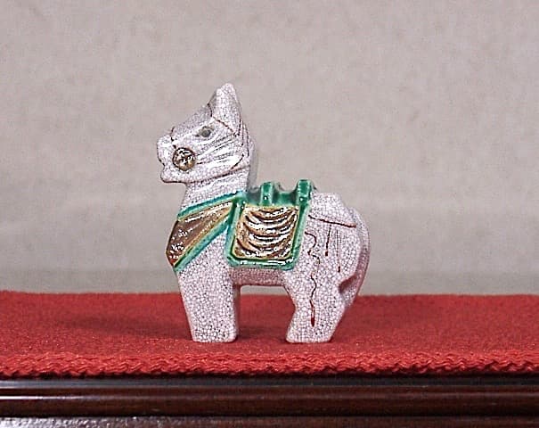 京焼・清水焼　東山窯　宮永東山（初代）作　三春駒　香合　共布箱　無傷　保証。