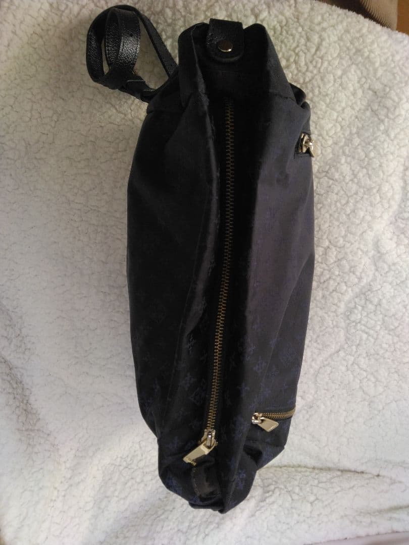 美品　russet　ネイビー　ナイロン ショルダーバッグ ゴールド金具